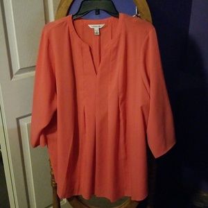 3/4 sleeve pleated shirt